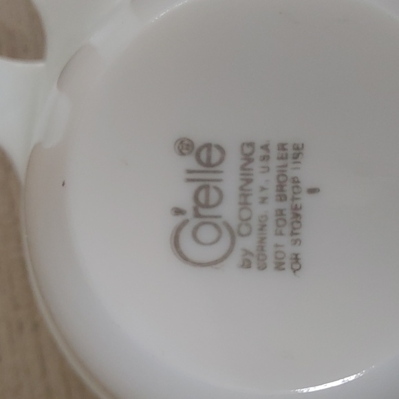 4 Vtg Corelle Spring Blossom Crazy Daisy Green Hook Handle Coffee Tea Cup Saucer - Picture 2 of 3